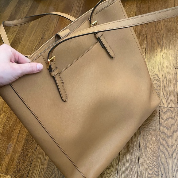 Michael Kors tote - Picture 7 of 7